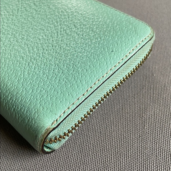 Kate Spade Wallet - Picture 4 of 11